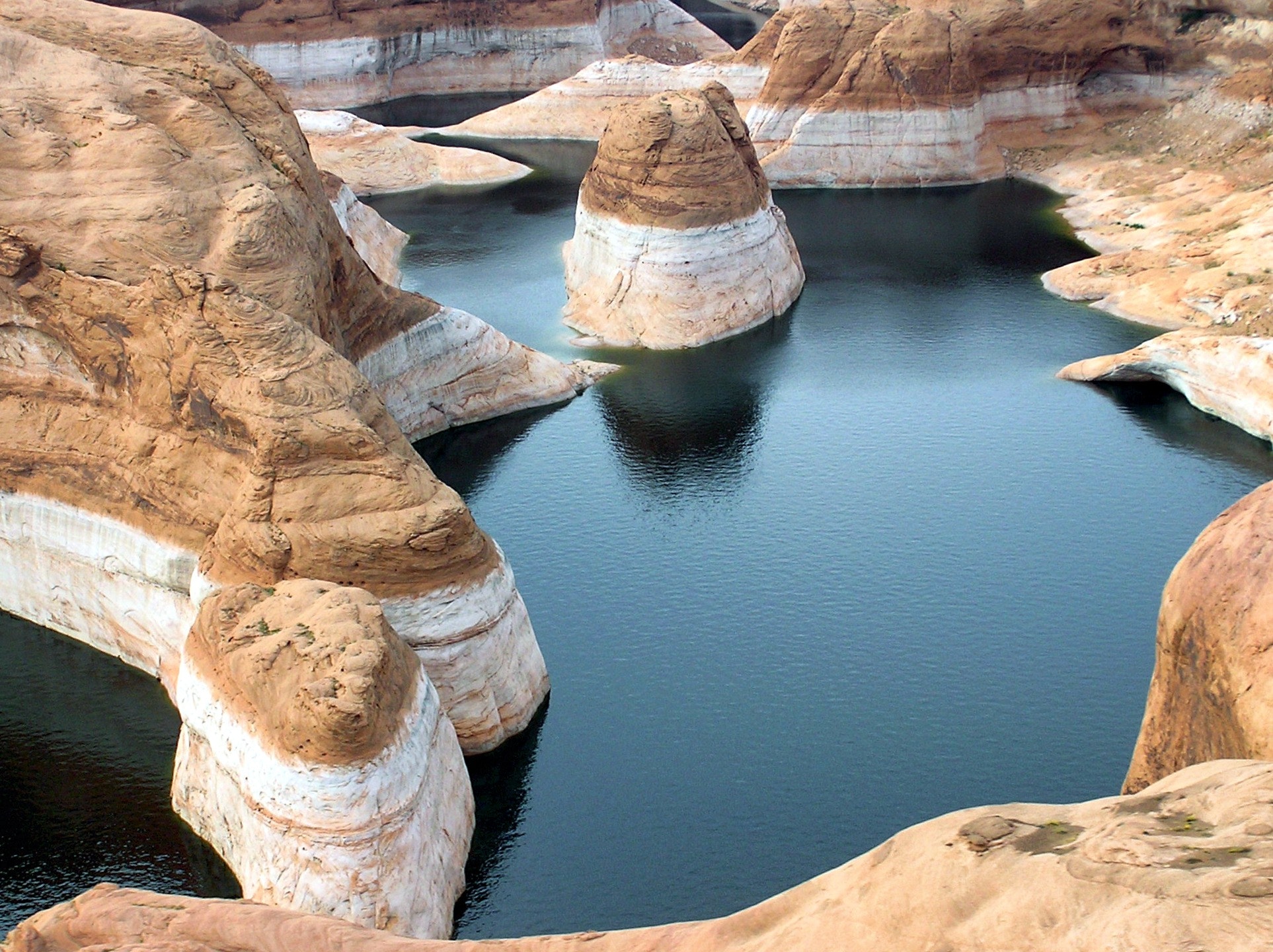 rock formations in southern Utah formed by mostly water